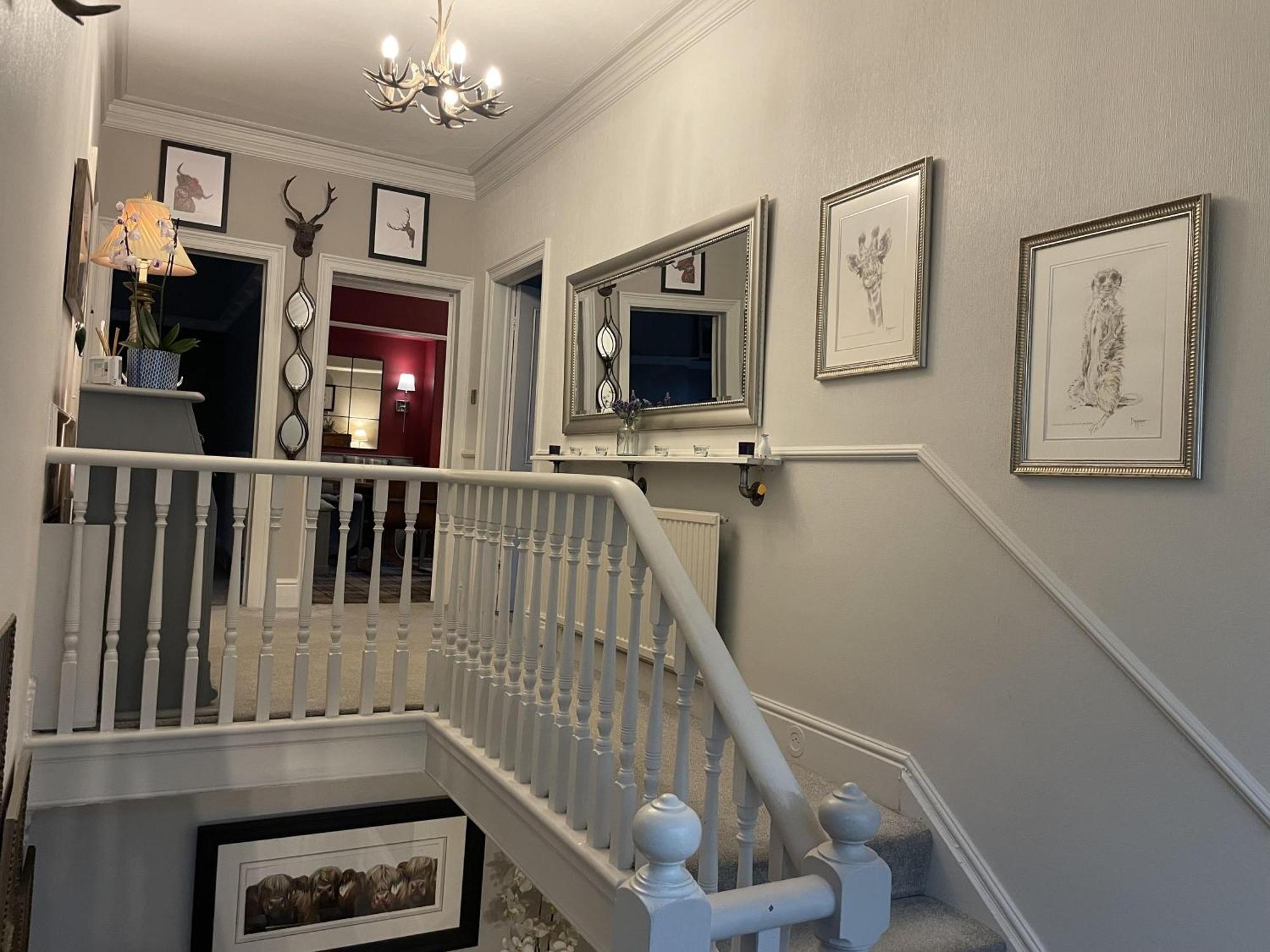 Seaside-scarborough-wifi-parking-petsok-sleeps-7 8 * Scarborough